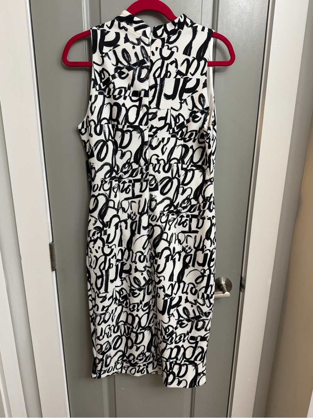 New York & Company Black & White Graffiti Print Sheath Dress Size Medium - Picture 4 of 8